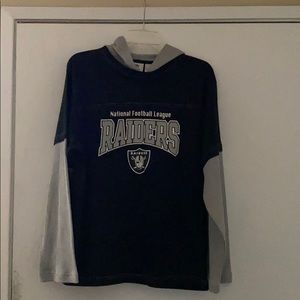 Raiders hooded pullover shirt